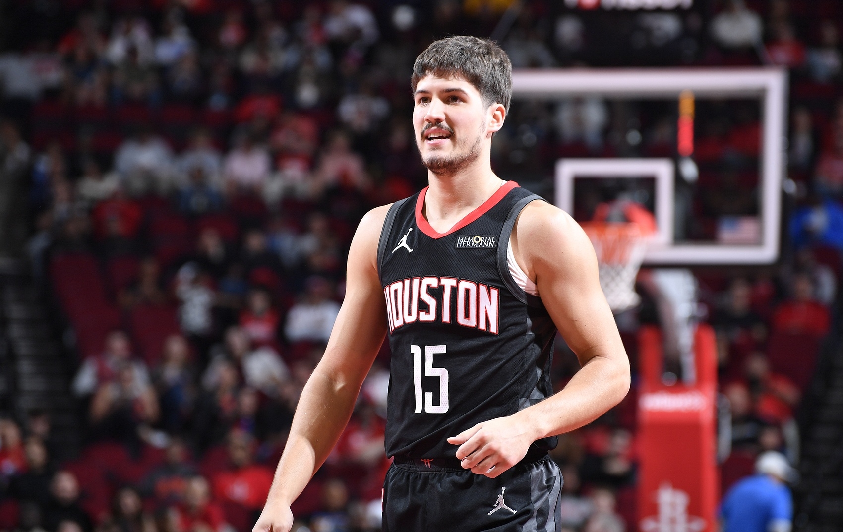 爱游戏入口-国王碾压勇士，范弗利特统治全场