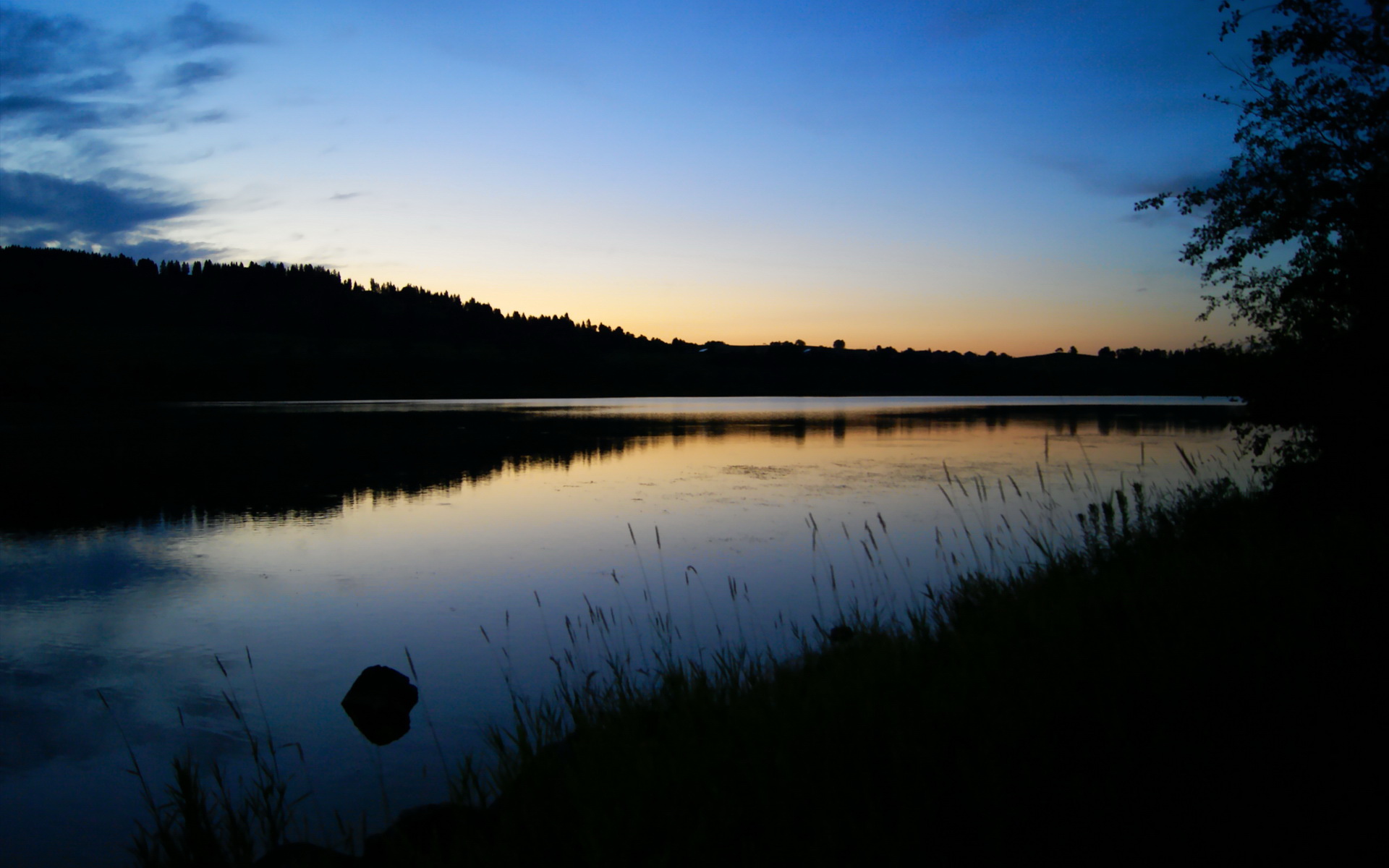 逆袭剧本，红牛二队绝境翻盘，塞恩斯如何带队撕碎哈斯防线？