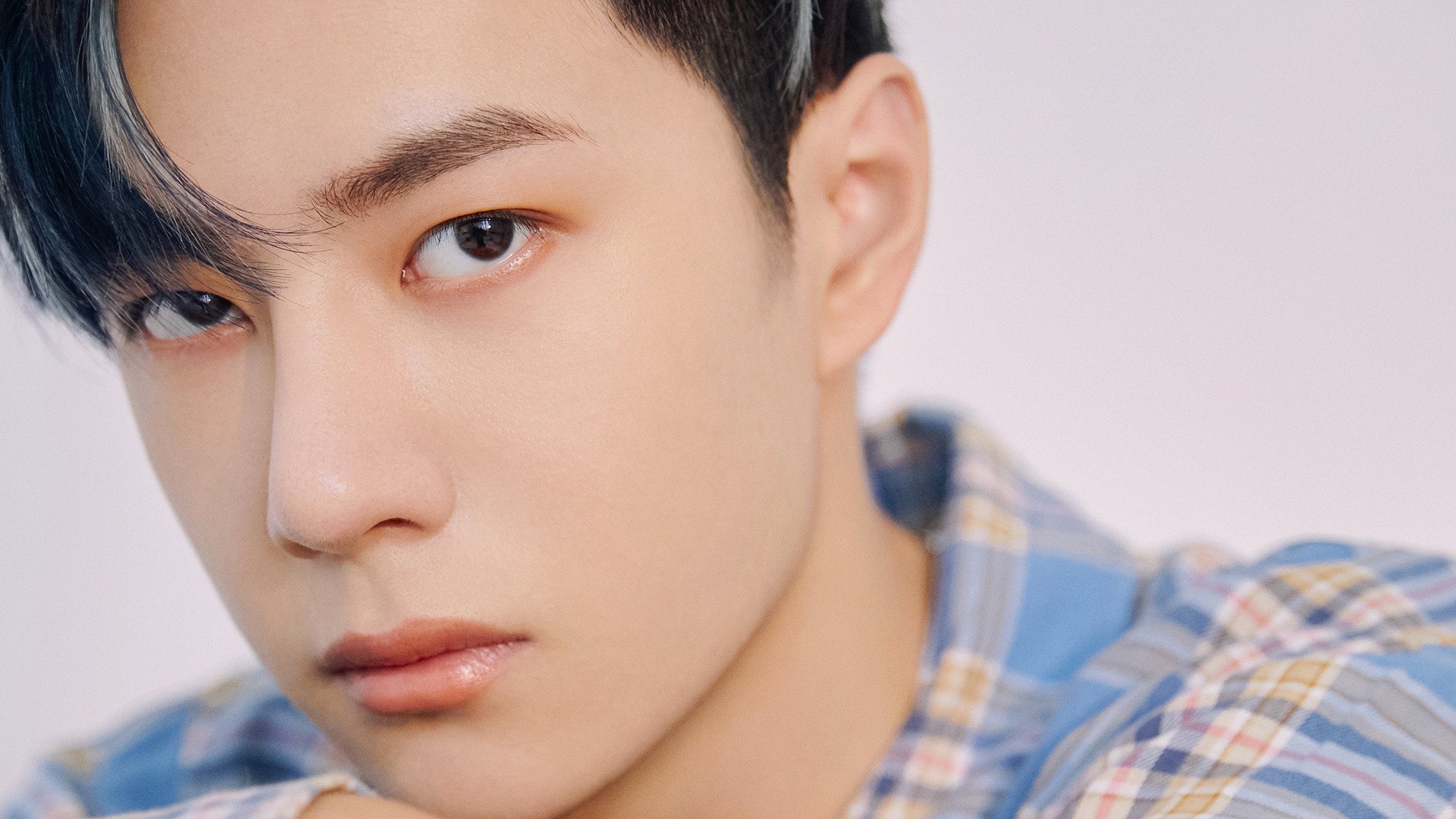 爱游戏在线-屠龙勇士与银箭利刃，阿斯顿马丁掀翻哈斯堡垒，周冠宇的沉默宣言