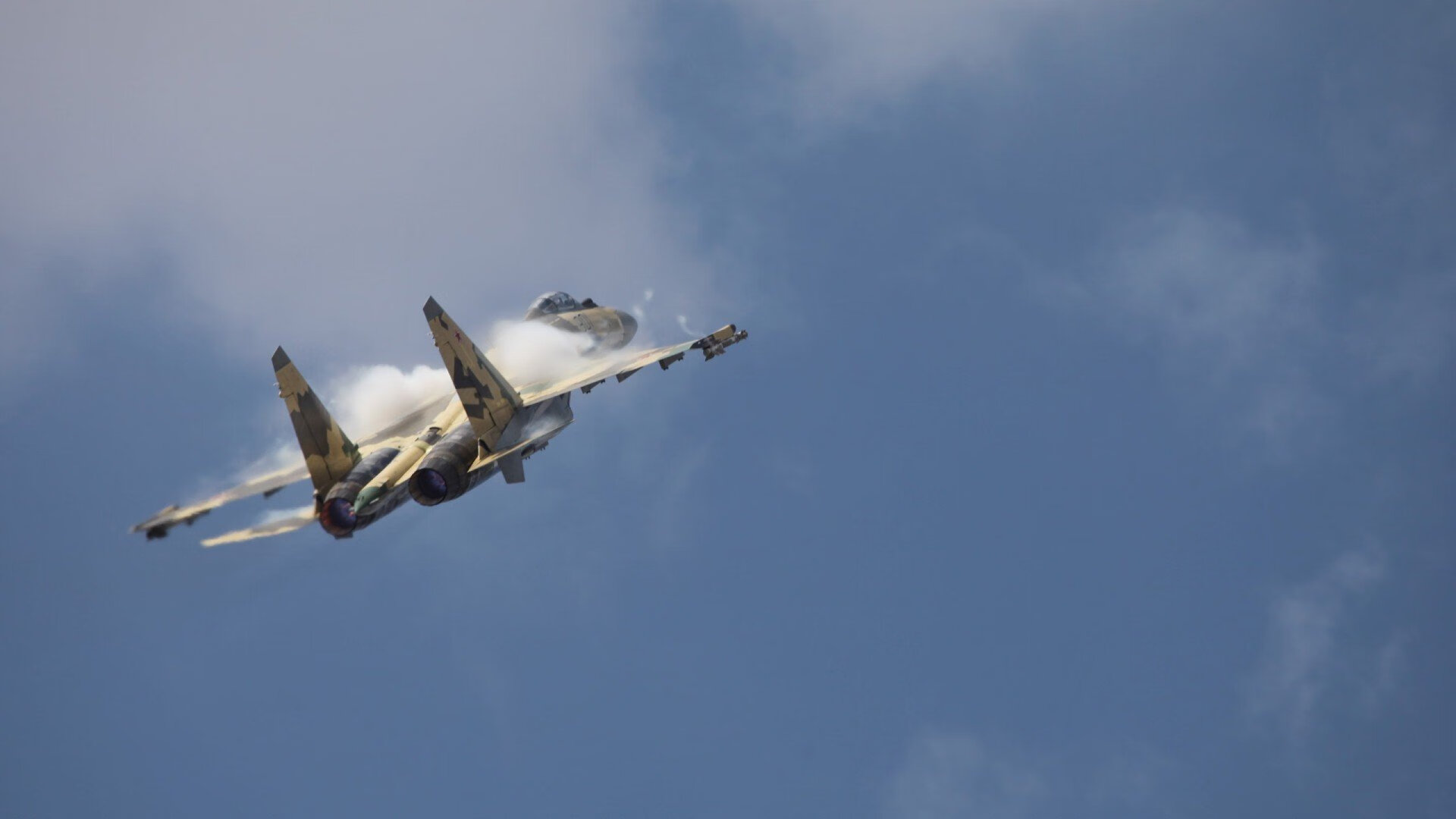 爱游戏官方-鹰击长空，终章绝响—当老鹰的利爪划过欧冠决赛的夜空