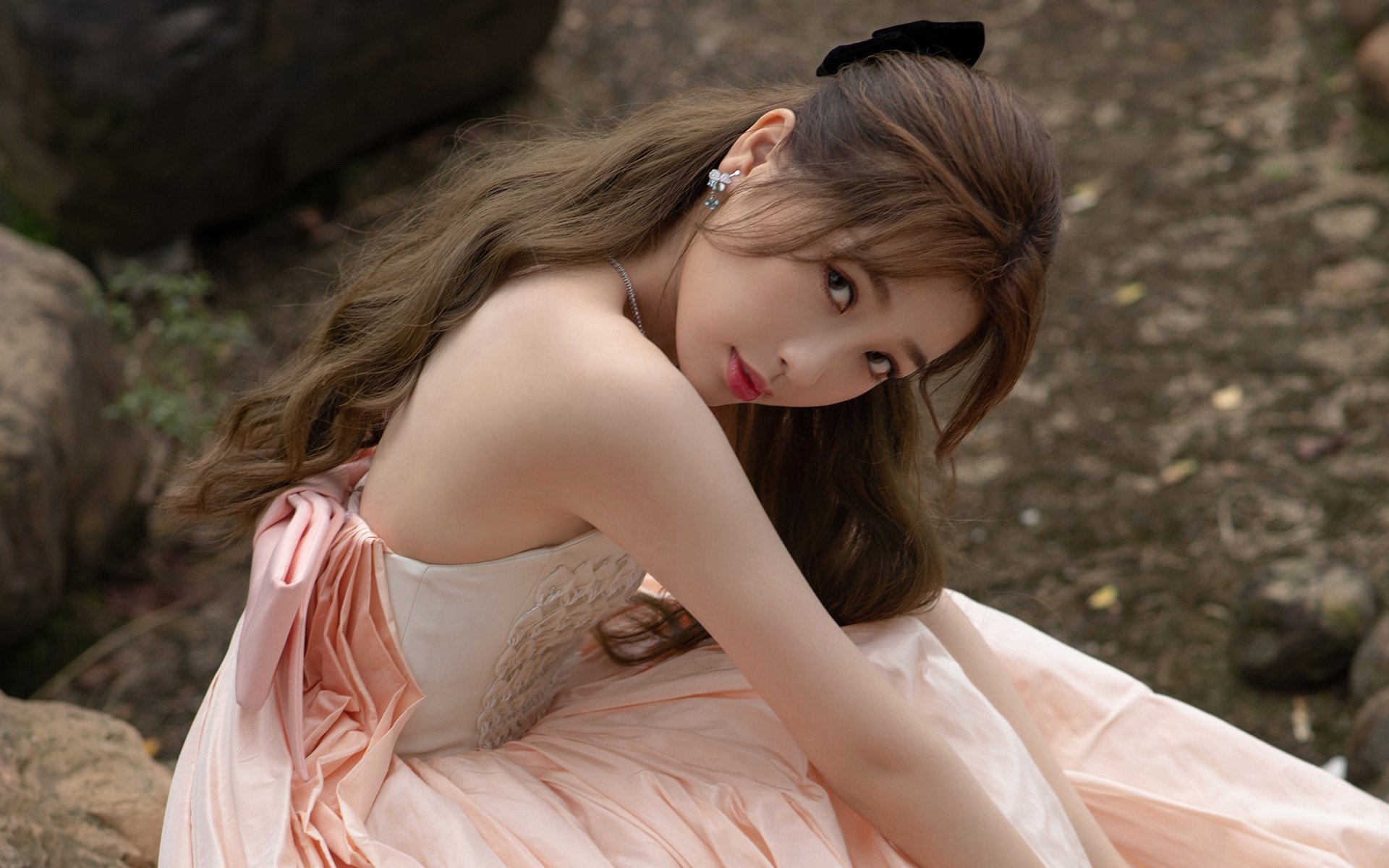 破体系者得天下,从国家德比的体系之争到掘金的战术压制